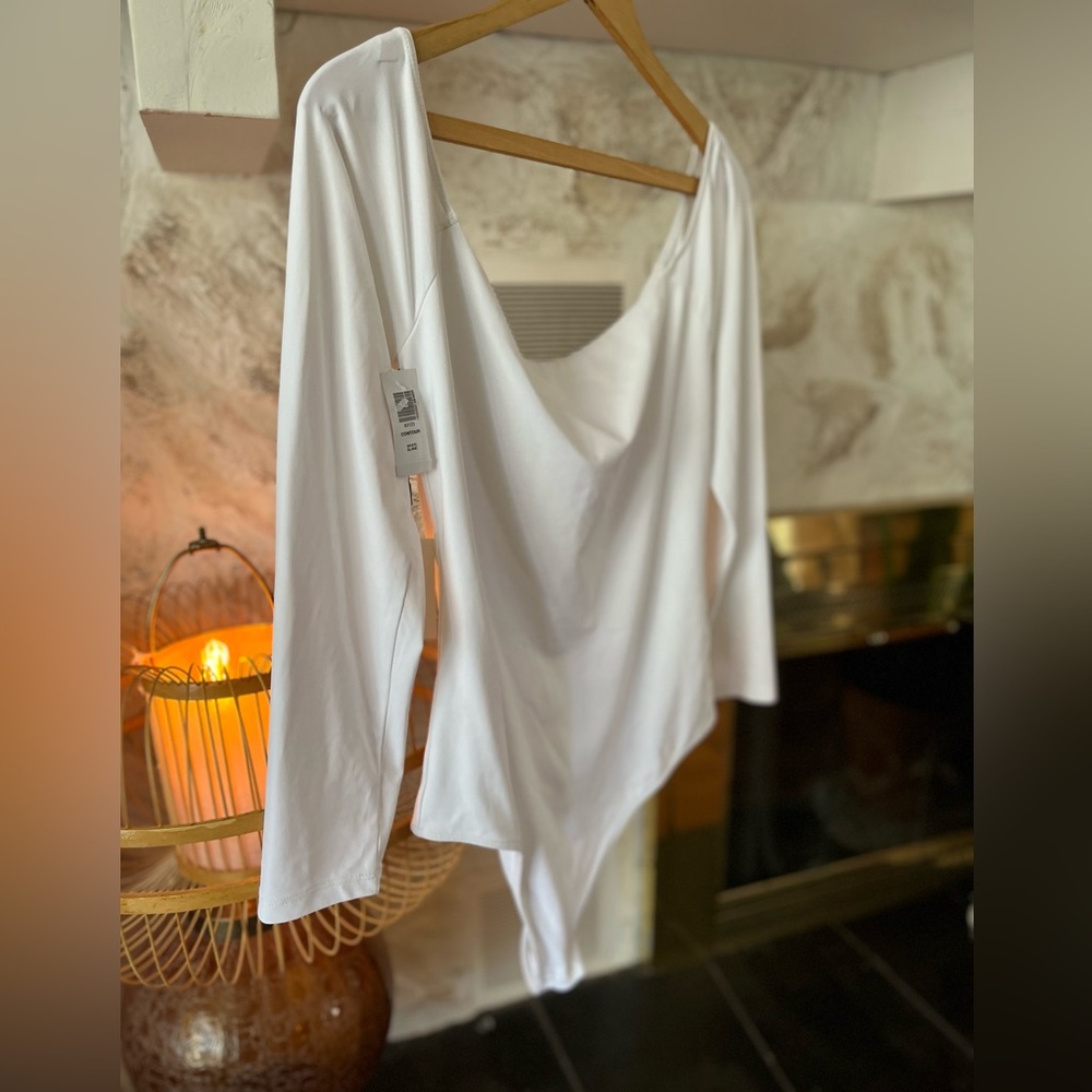 NEW ARITZIA BODYSUIT